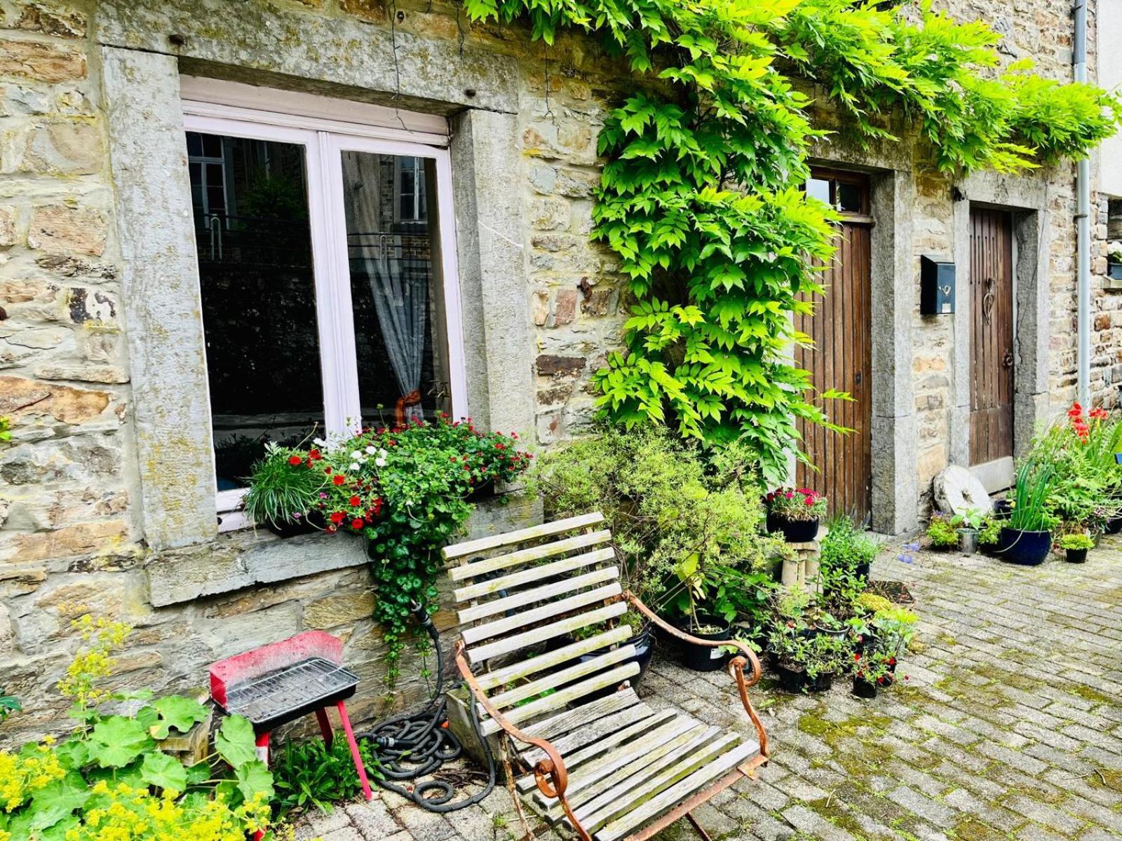 Sous Les Feuilles Redu Villa ภายนอก รูปภาพ